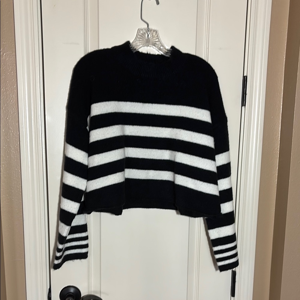 Black and White Striped Women's Sweater